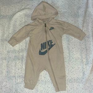 Nike Baby 6M Tan Cream Gray Logo Terry Hoodie Play Onesie Full Zip One Piece